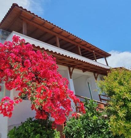 Xheko Rooms Dhërmi Εξωτερικό φωτογραφία